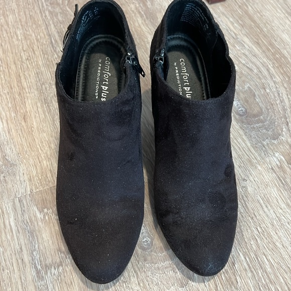 Comfort plus Bootie Heels- Black - Picture 3 of 7